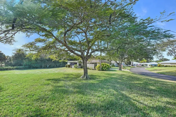 $350,000 | 5277 Southeast Sea Island Way, Stuart, FL 34997
