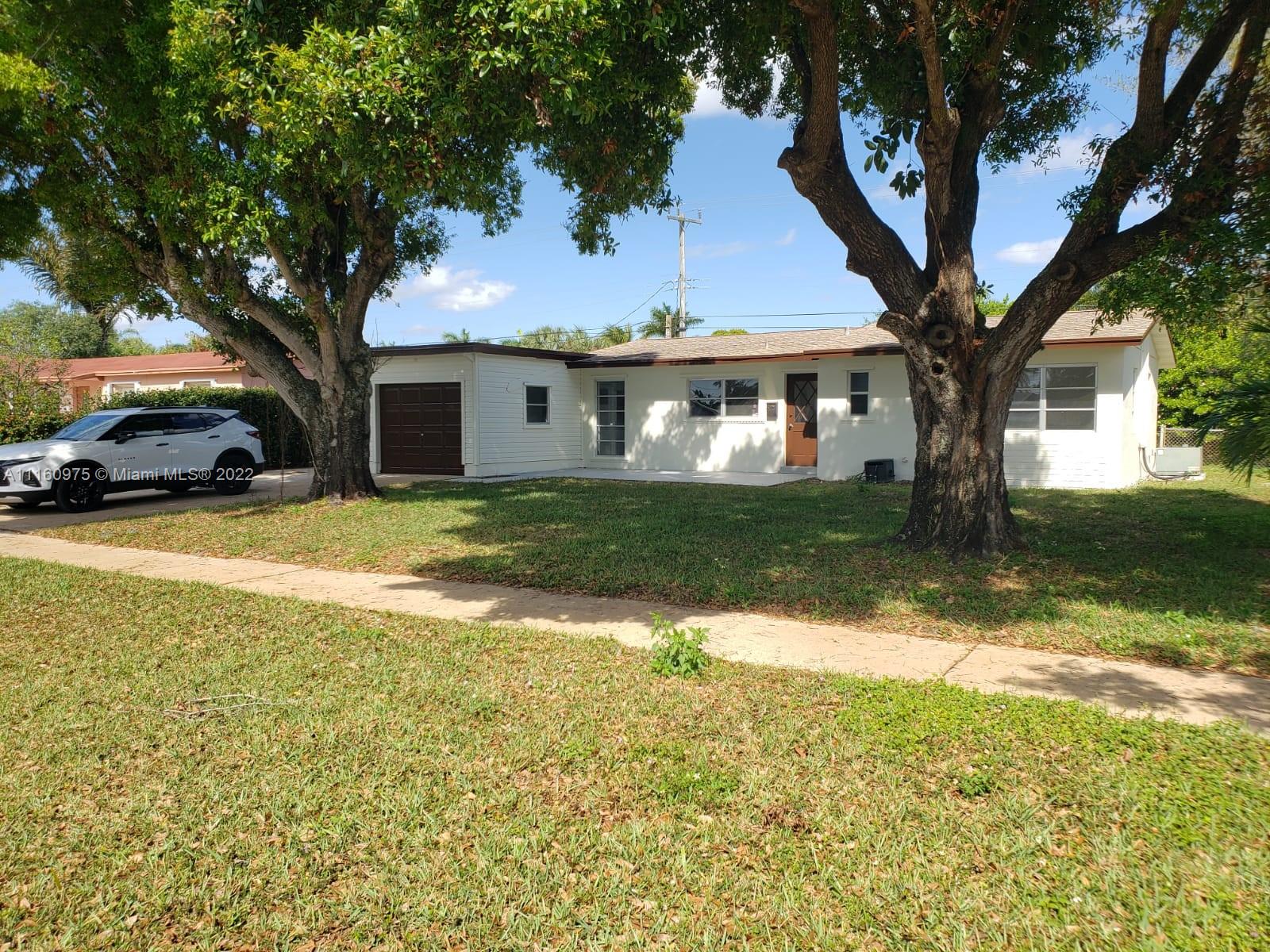 924 Firetree Road North Palm Beach, FL 33408 - Photo 2 of 8 Gallery Image 2