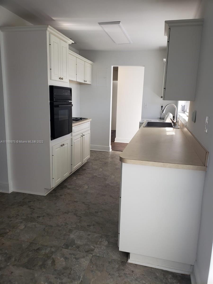 924 Firetree Road North Palm Beach, FL 33408 - Photo 5 of 8 Gallery Image 5
