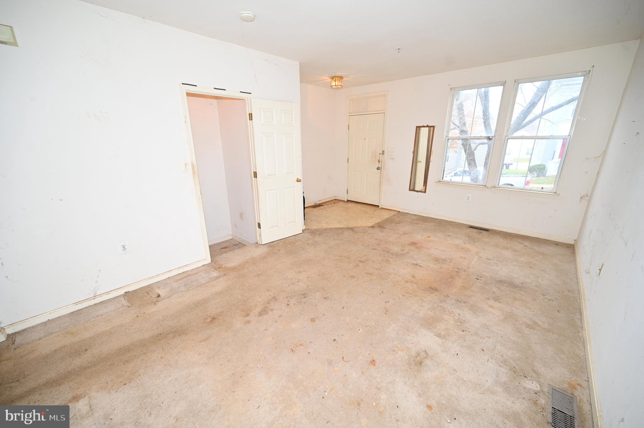 1841 Tubman Road Southeast Washington, DC 20020 - Photo 14 of 42 an empty room with windows