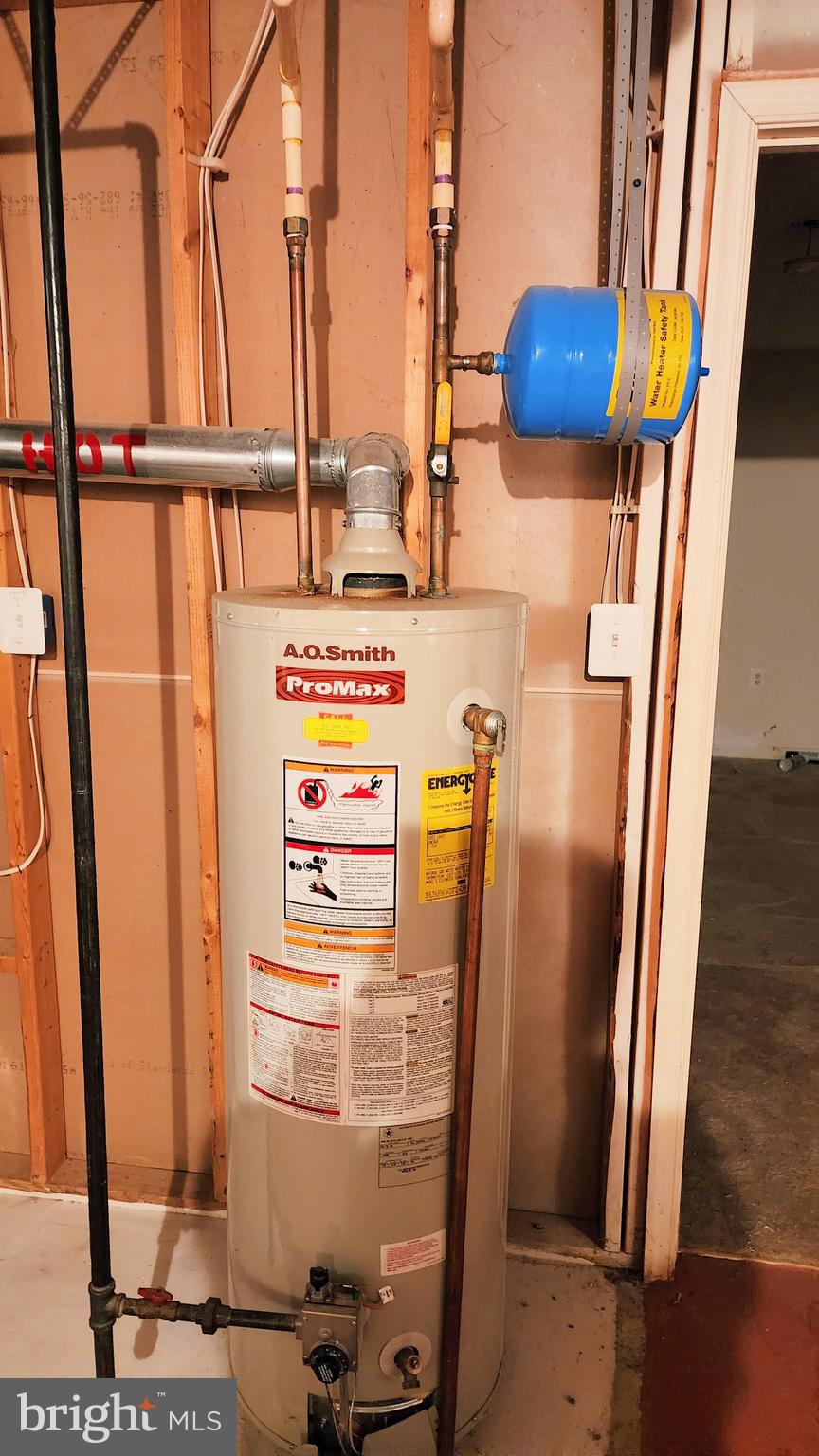 1841 Tubman Road Southeast Washington, DC 20020 - Photo 8 of 42 a close view of water heater room
