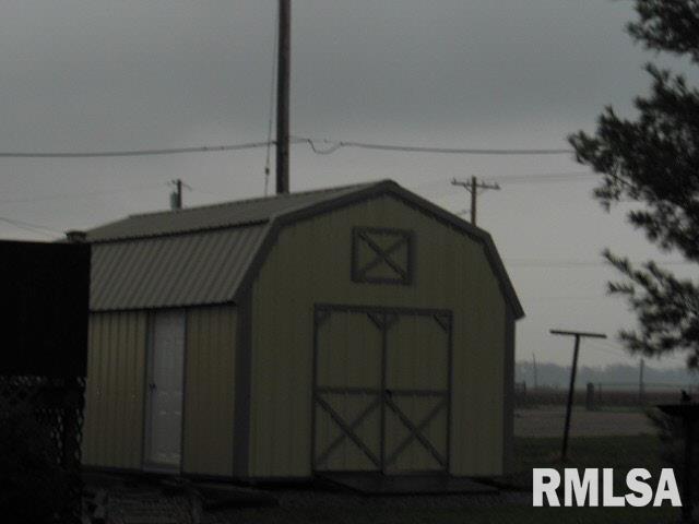 612 E Field Flora, IL 62839 - Photo 34 of 36 Gallery Image 34