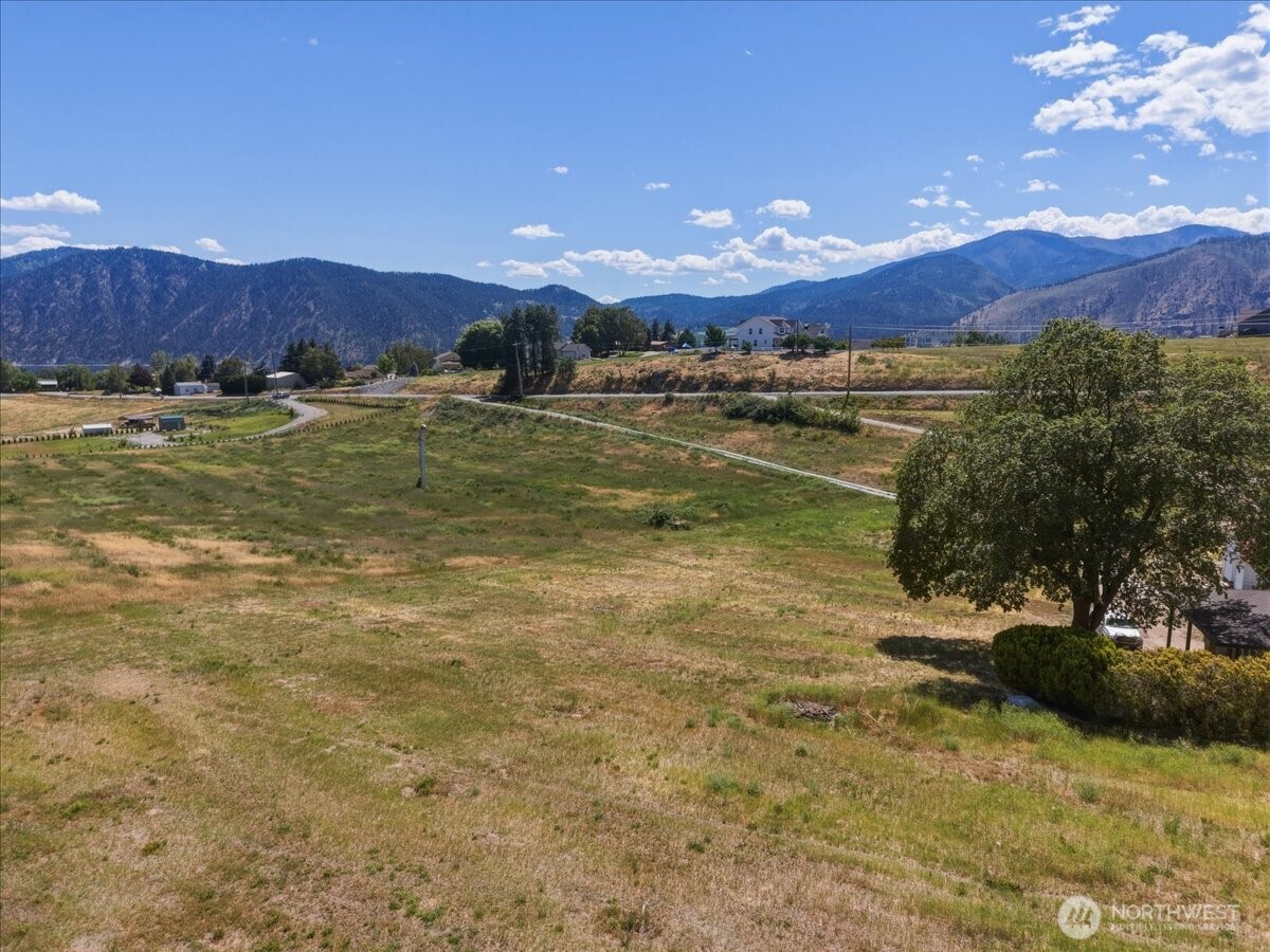 340 Washington Street Manson, WA 98831 - Photo 14 of 22