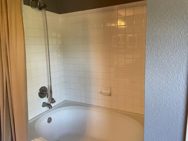 $2,285 | 2727 High Point Drive, Round Rock, TX 78664