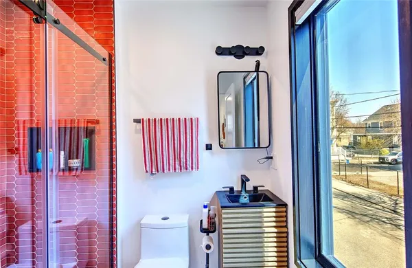 $3,500 | 37 Ring Street, Providence, RI 02909