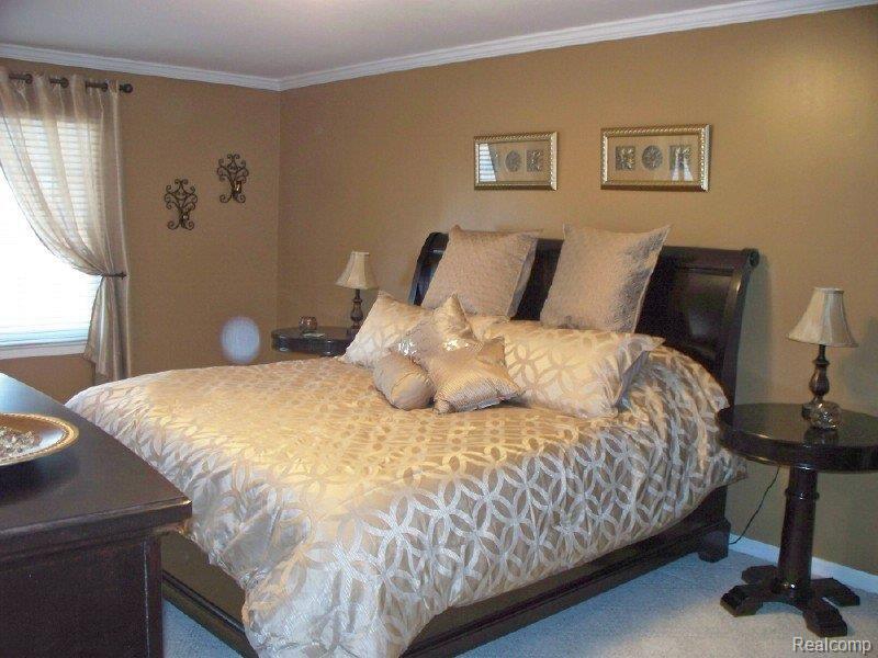 38651 8 Mile Road Livonia, MI 48152 - Photo 11 of 20 8 bed 1.jpg