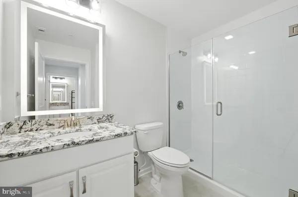 $2,195 | 19510 Village Walk, Unit 2205, Montgomery Village, MD 20886