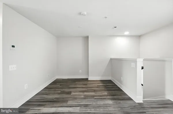 $2,195 | 19510 Village Walk, Unit 2205, Montgomery Village, MD 20886