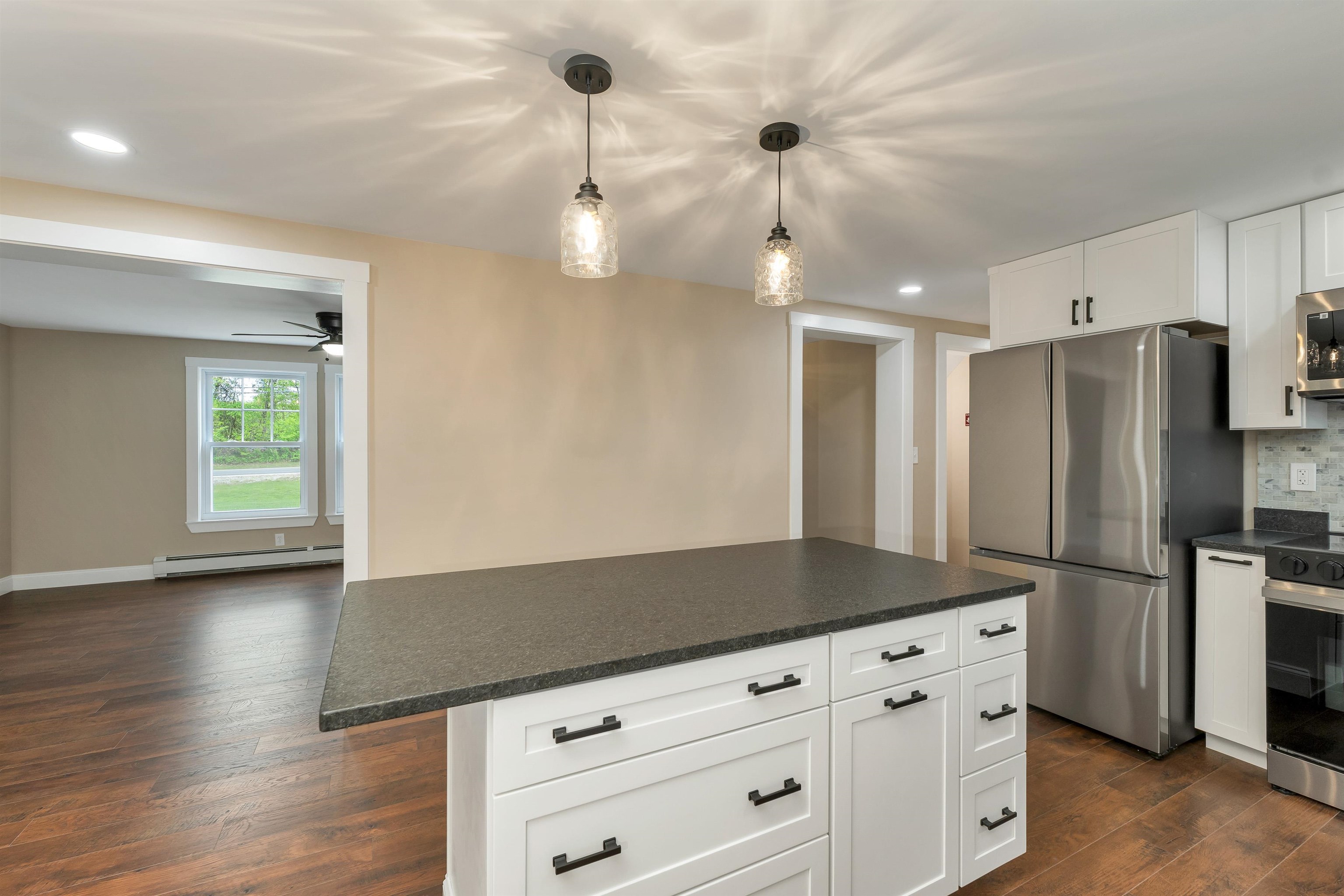 260 Center Hill Road Epsom, NH 03234 - Photo 7 of 53