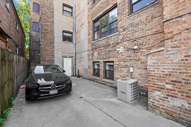 $1,715 | 6300 North Rockwell Street, Unit G, Chicago, IL 60659