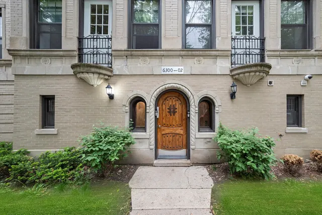 $1,715 | 6300 North Rockwell Street, Unit G, Chicago, IL 60659