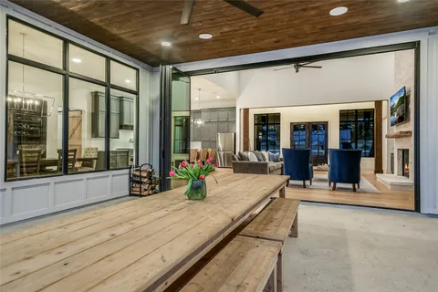 $2,990,000 | 207 Gwendolyns Trail, Wimberley, TX 78676