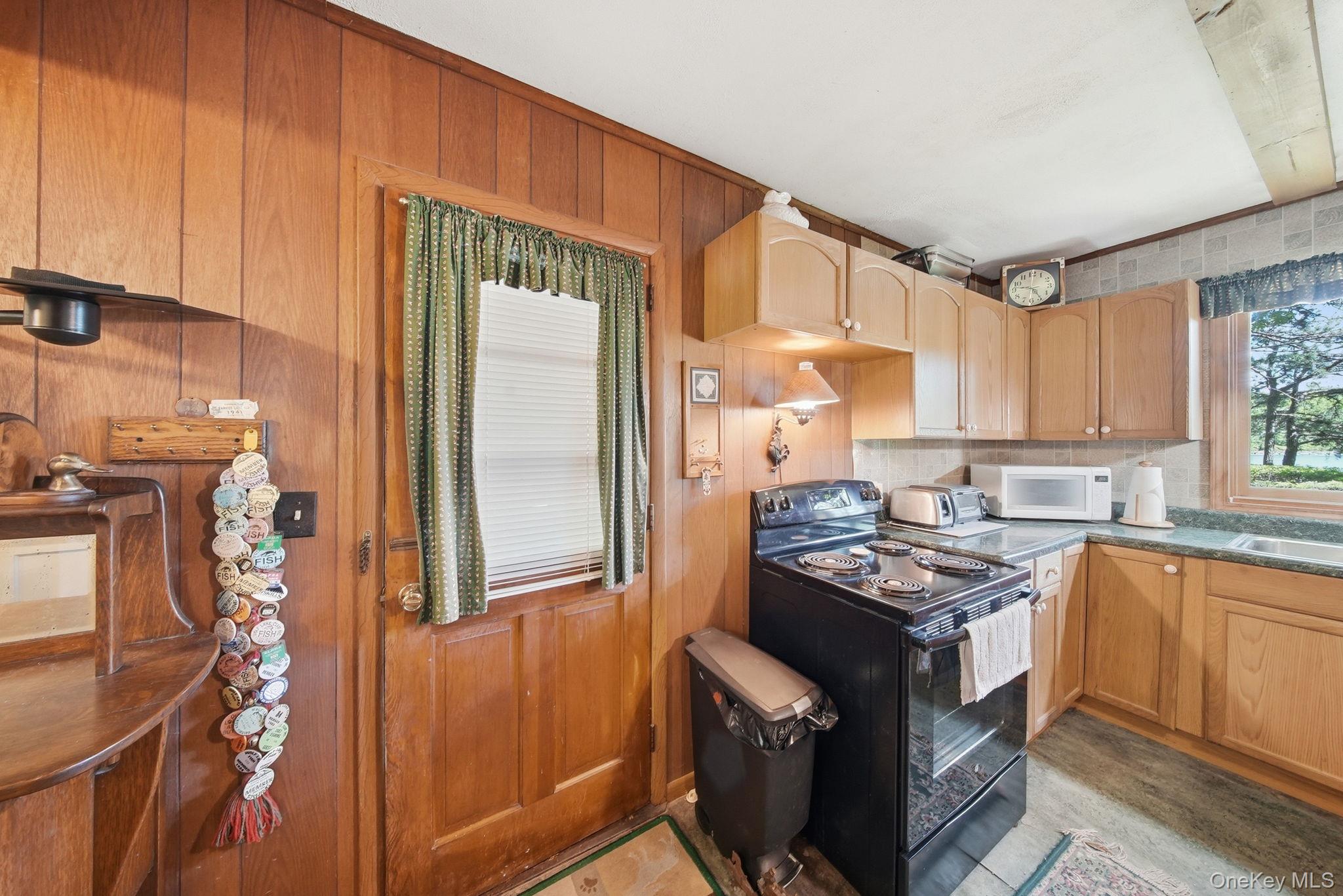 67 E Road Wurtsboro, NY 12790 - Photo 5 of 43