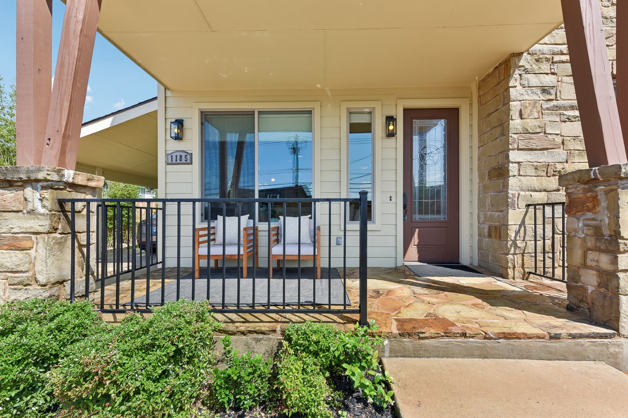 1185 Springdale Road Austin, TX 78721 - Photo 3 of 24