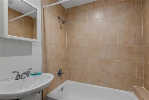 $325,000 | 5022 Lindsay Street, Houston, TX 77023