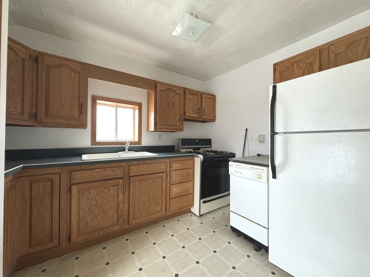 650 West Charles Street Kankakee, IL 60901 - Photo 14 of 20 Gallery Image 14