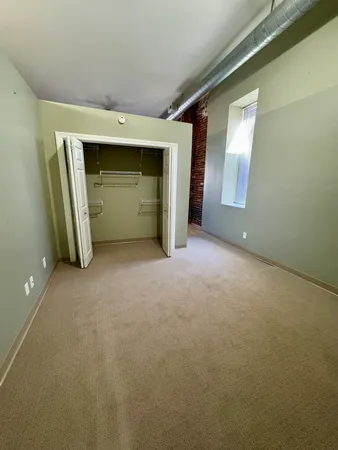 $900 | 1809 1/2 2nd Avenue, Unit 3, Moline, IL 61265