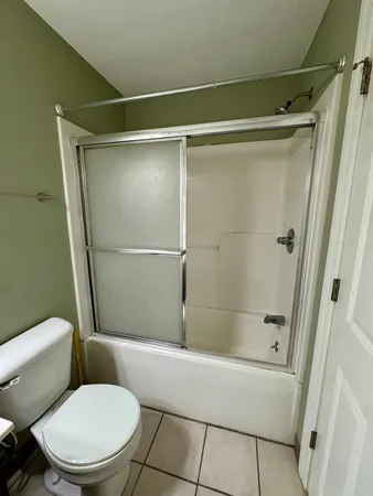 $900 | 1809 1/2 2nd Avenue, Unit 3, Moline, IL 61265
