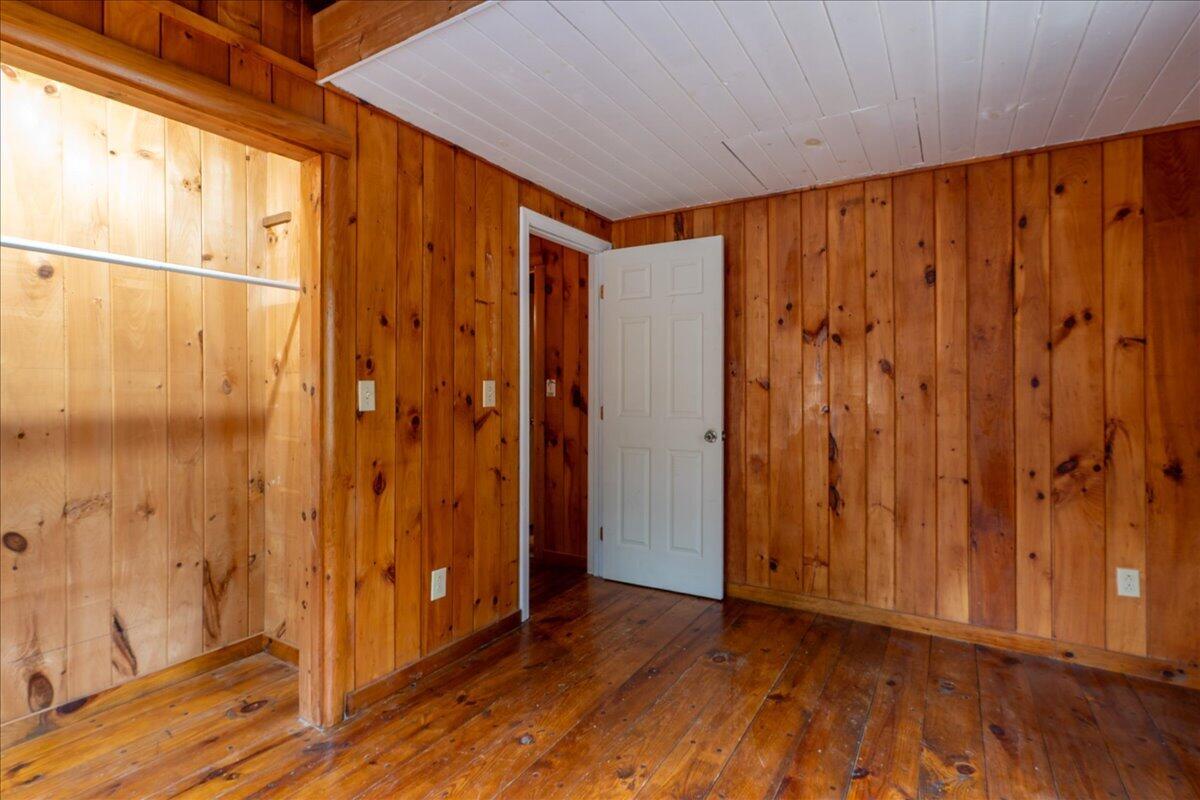 11 Warren Lane Boothbay Harbor, ME 04538 - Photo 23 of 28 Warren Ln second bedroom 4