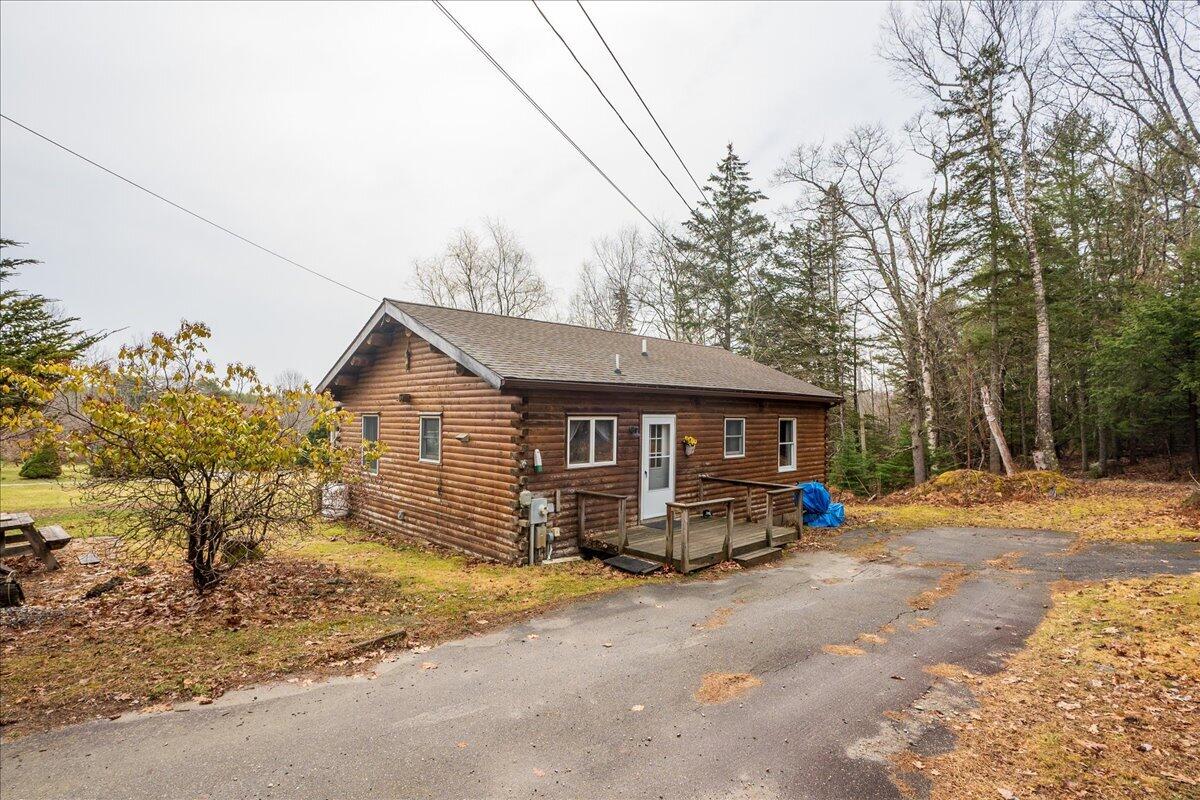 11 Warren Lane Boothbay Harbor, ME 04538 - Photo 3 of 28 Warren Ln exterior 2