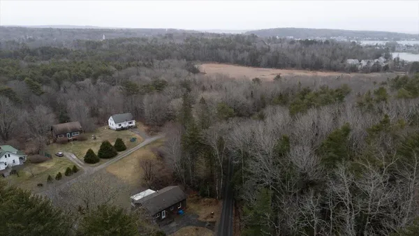$395,000 | 11 Warren Lane, Boothbay Harbor, ME 04538