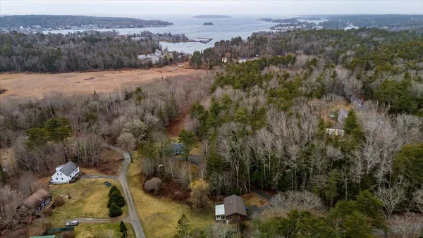 $395,000 | 11 Warren Lane, Boothbay Harbor, ME 04538