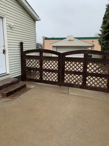 $2,395 | 41427 Larimore Lane, Canton, MI 48187