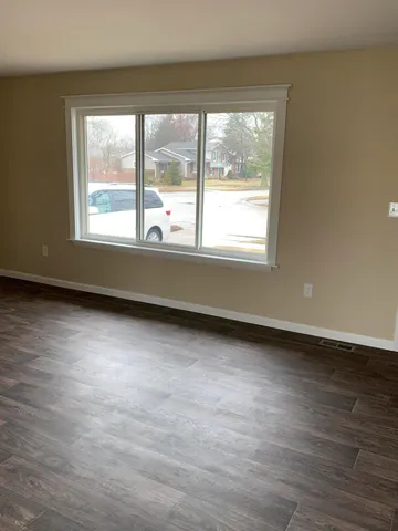 $2,395 | 41427 Larimore Lane, Canton, MI 48187