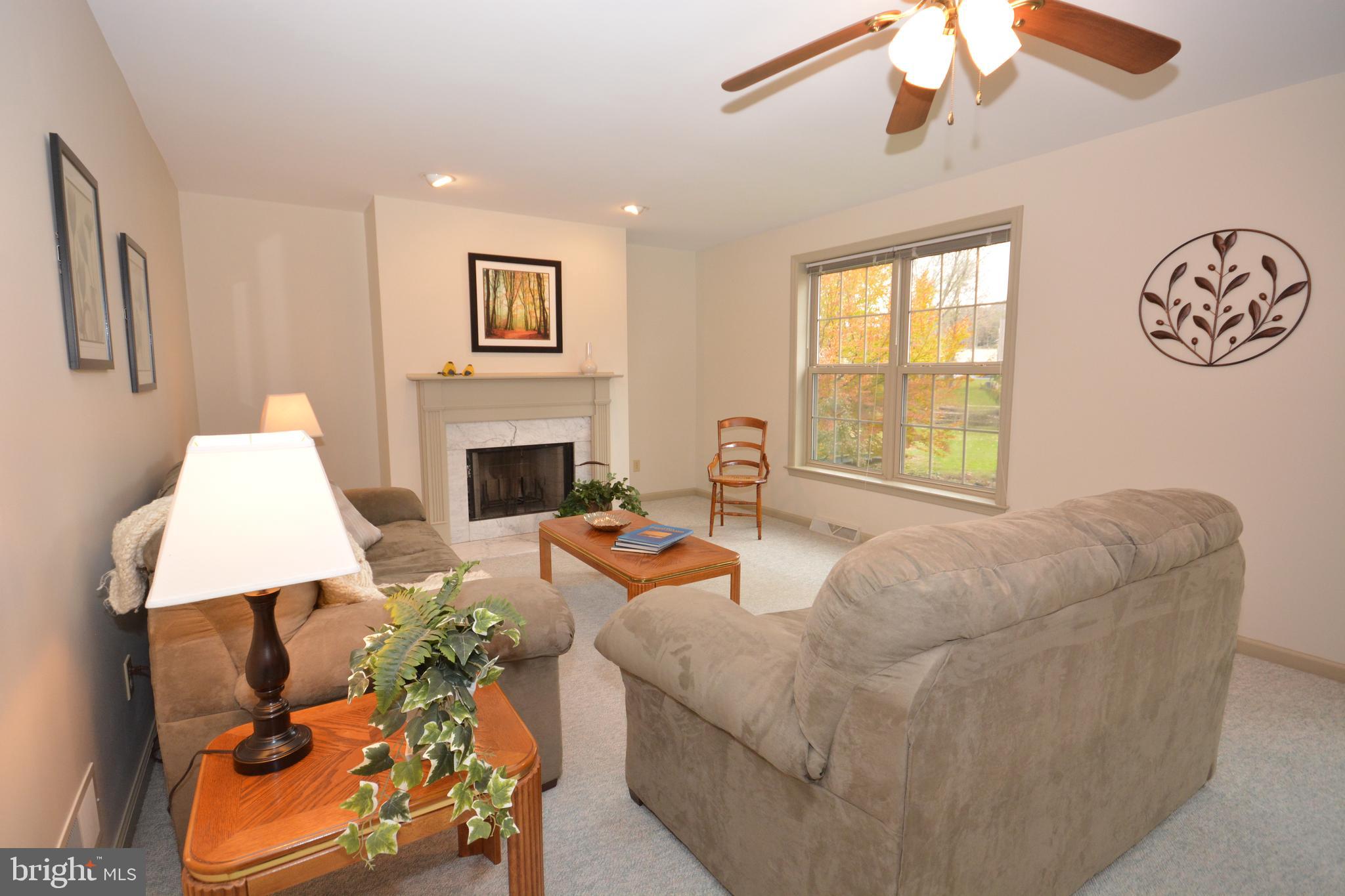 1067 Hearthstone Road Lancaster, PA 17603 - Photo 14 of 37 Living Room
