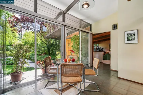 $3,500,000 | 200 Wayne Avenue, Alamo, CA 94507