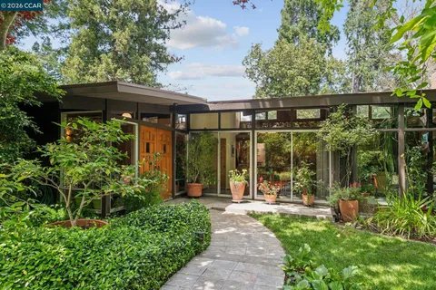 $3,500,000 | 200 Wayne Avenue, Alamo, CA 94507