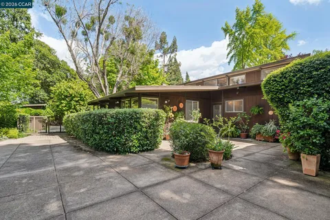 $3,500,000 | 200 Wayne Avenue, Alamo, CA 94507