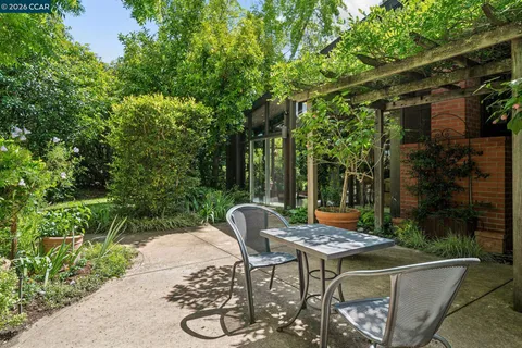 $3,500,000 | 200 Wayne Avenue, Alamo, CA 94507