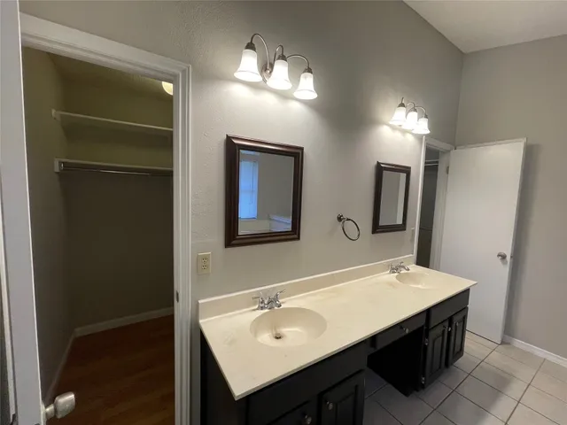 $2,300 | 3909 Danli Lane, Austin, TX 78749