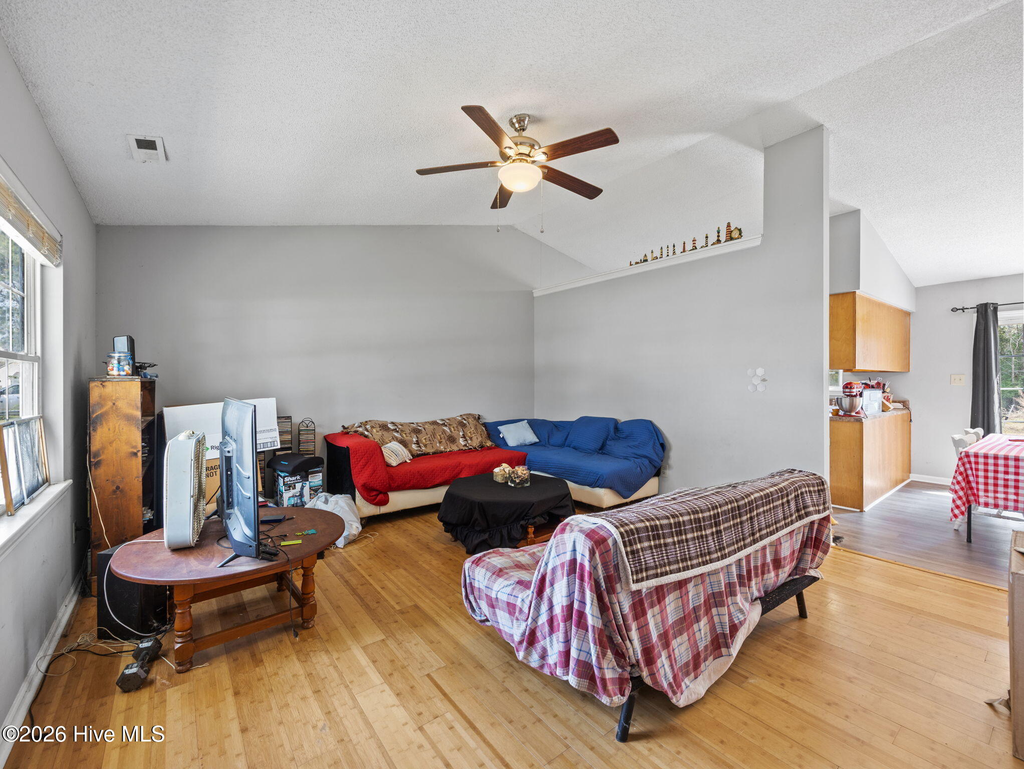 329 Steller Road Jacksonville, NC 28540 - Photo 5 of 46 5-web-or-mls-329 Steller Rd. 3