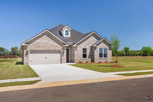 $389,900 | 211 Farmland Circle, Perry, GA 31069