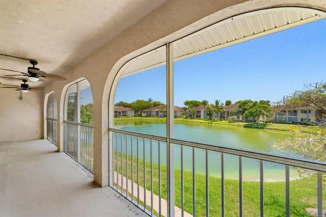 $314,900 | 13770 Oneida Drive, Unit D2, Delray Beach, FL 33446