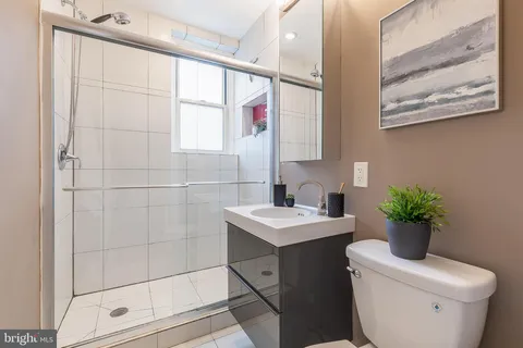 $250,000 | 1725 New Hampshire Avenue Northwest, Unit 703, Washington, DC 20009