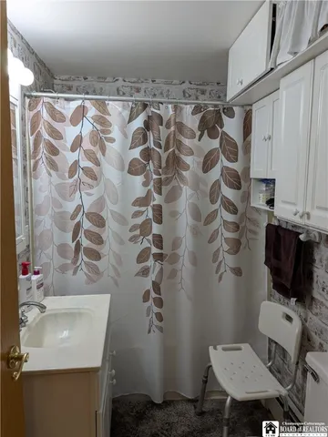 $189,900 | 2721 Smith Hollow Road, Hinsdale, NY 14760