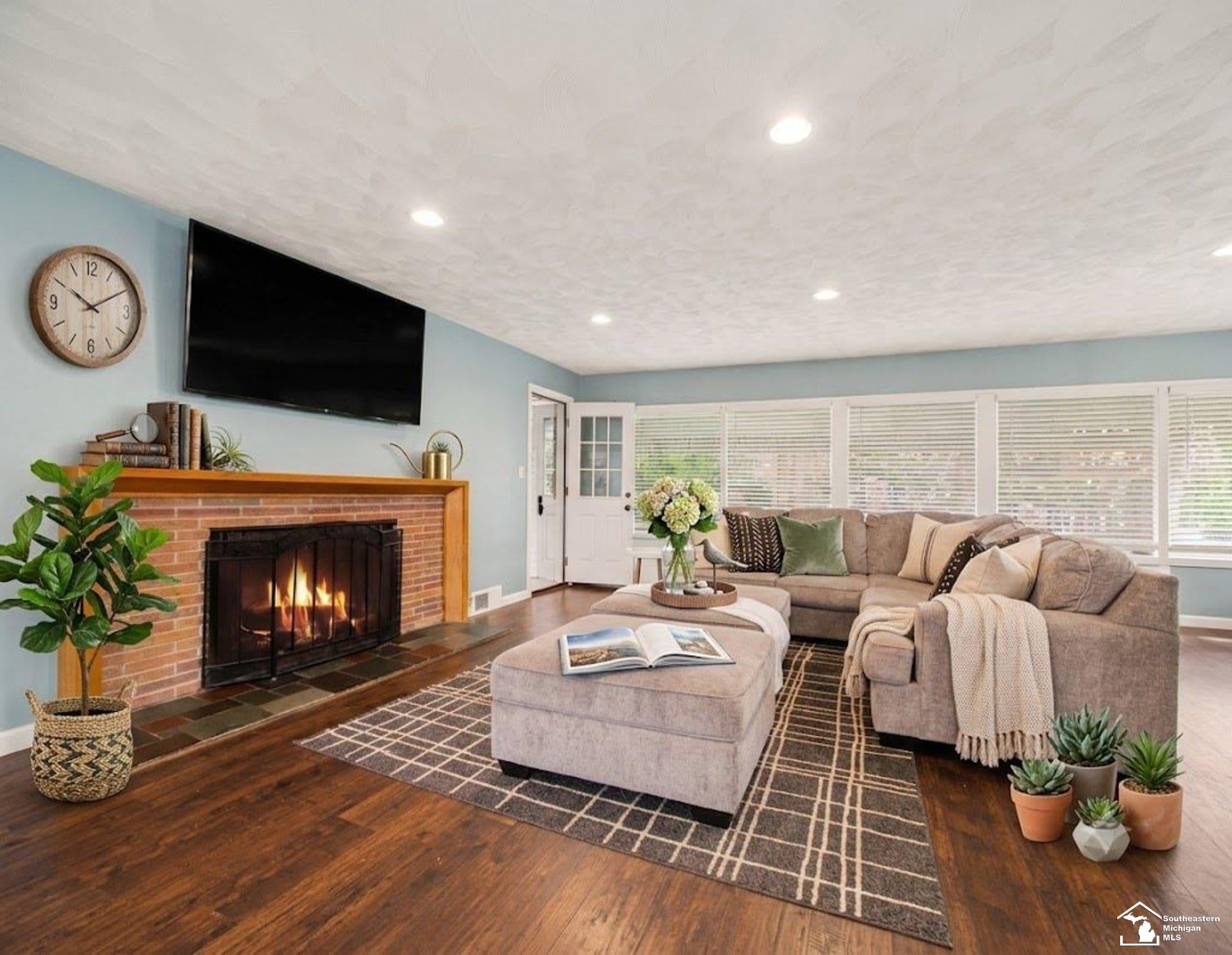 330 Cole Road Monroe, MI 48162 - Photo 5 of 57 Gallery Image 5