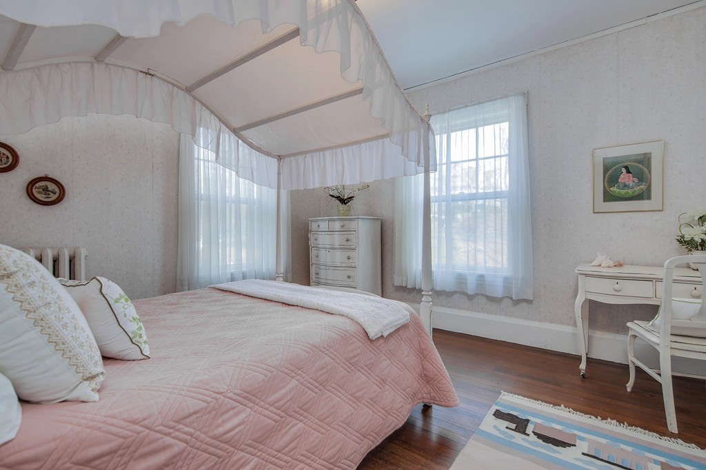 20 Walker Road Swampscott, MA 01907 - Photo 9 of 13 Gallery Image 9