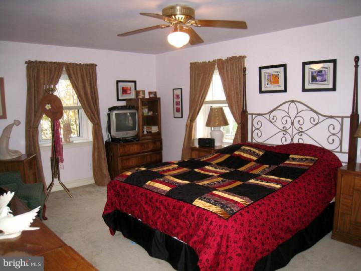 362 Wyndmoor Road Springfield, PA 19064 - Photo 17 of 25 Bedroom - Main