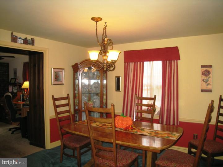 362 Wyndmoor Road Springfield, PA 19064 - Photo 7 of 25 Dining Room