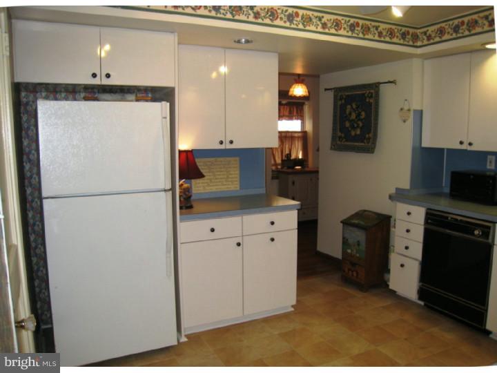 362 Wyndmoor Road Springfield, PA 19064 - Photo 9 of 25 Kitchen