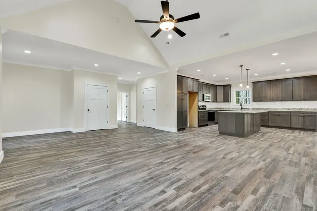 $449,900 | 326 Mountain View Circle, Ocoee, TN 37361