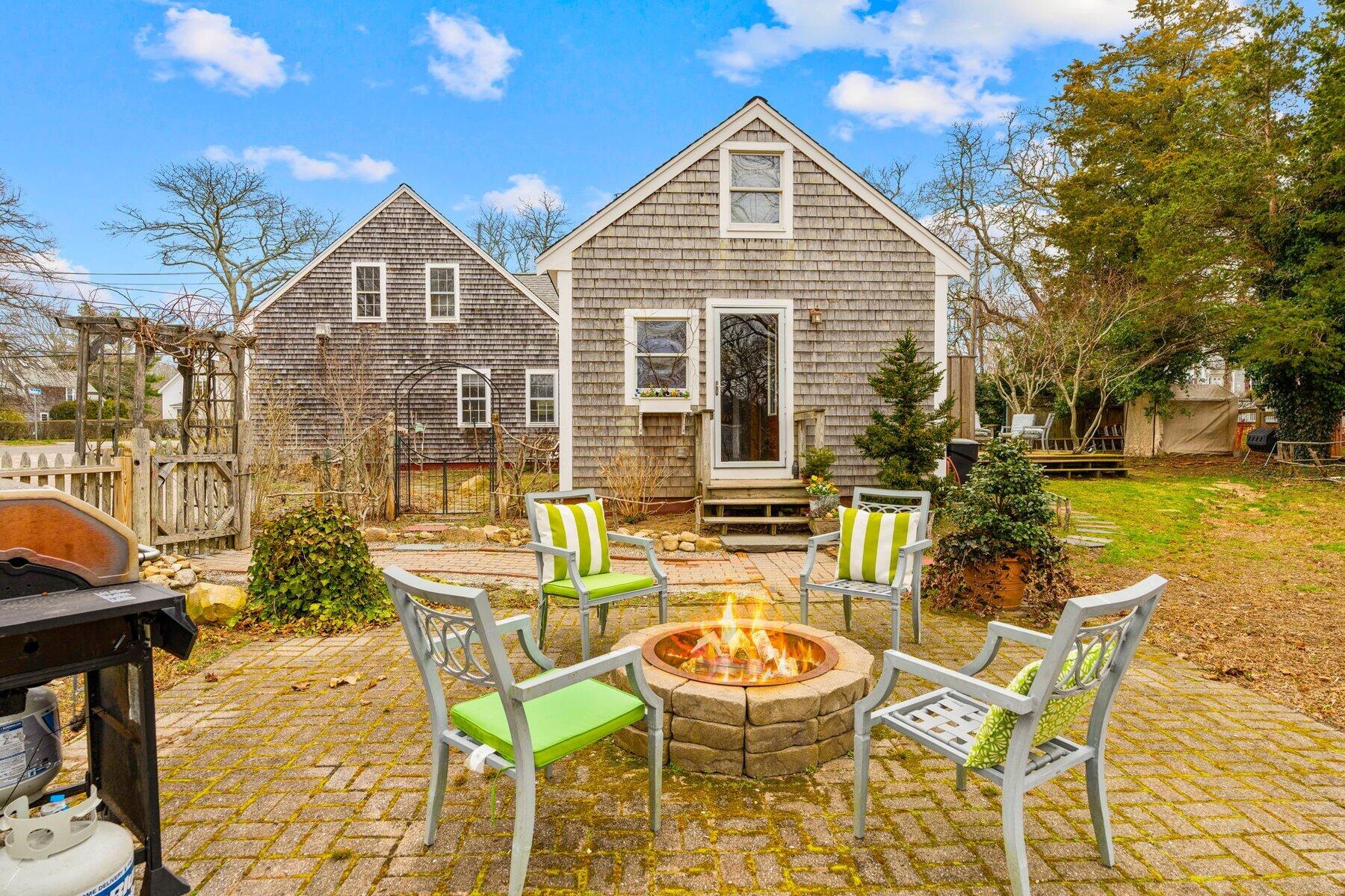 955 Main Street Osterville, MA 02655 - Photo 12 of 51 8-custom-955 Main St Hi Res-28