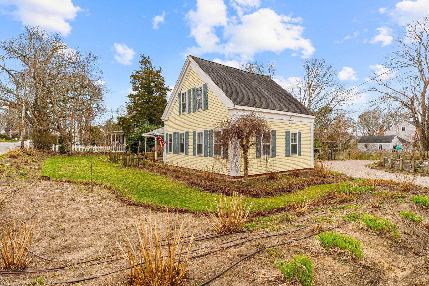 955 Main Street Osterville, MA 02655 - Photo 5 of 51 2-custom-955 Main St Hi Res-31
