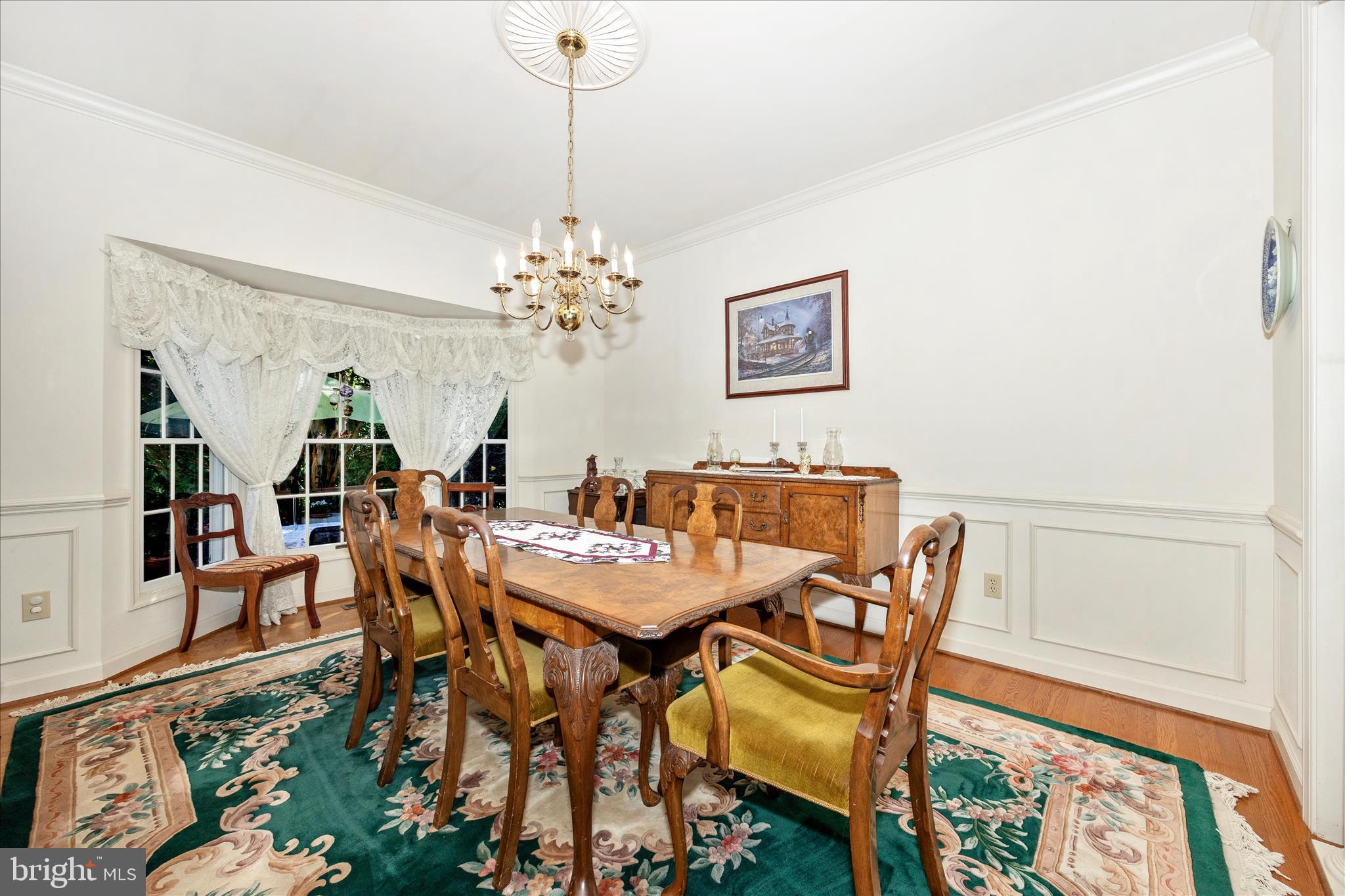 19808 Falling Spring Court Gaithersburg, MD 20882 - Photo 5 of 69 Dining Room