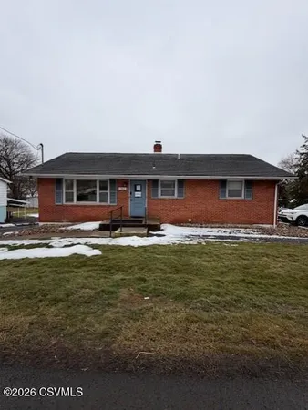 $750 | 986 Bloom Road, Danville, PA 17821