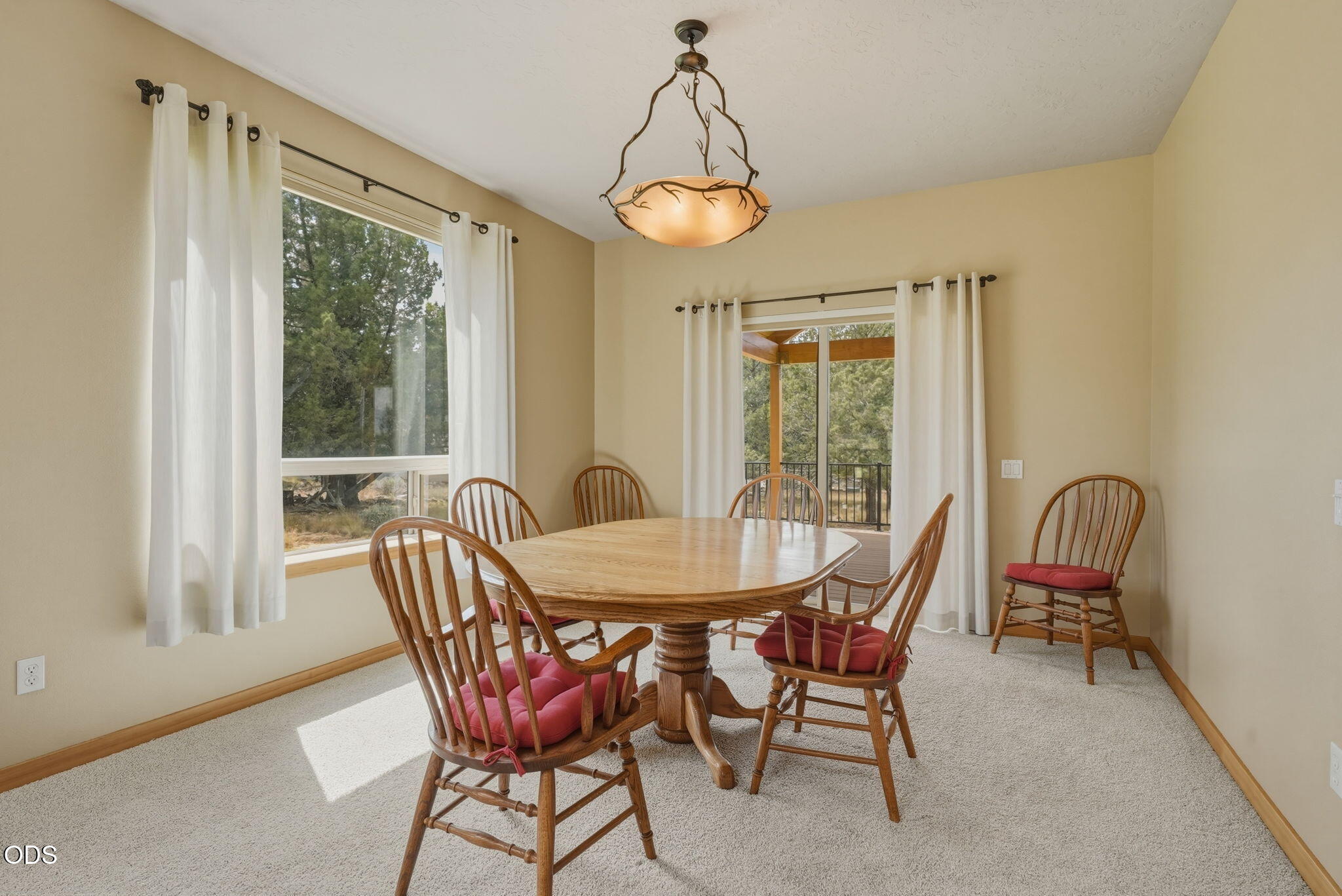 70275 Club Road Sisters, OR 97759 - Photo 9 of 61